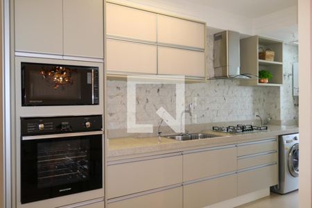 Apartamento para alugar com 80m², 1 quarto e 2 vagas Apartamento para alugar com 80m², 1 quarto e 2 vagasCozinha e Área de Serviço