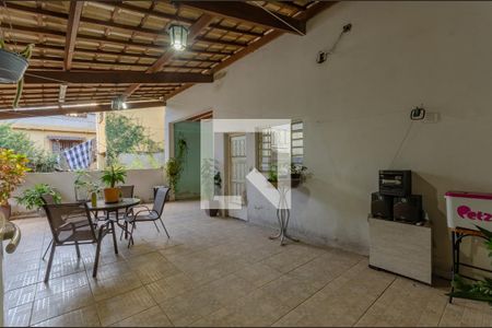 Casa à venda com 800m², 3 quartos e 12 vagasÁrea de Serviço