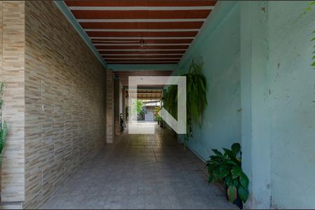 Casa à venda com 800m², 3 quartos e 12 vagasEntrada