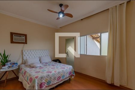 Casa à venda com 800m², 3 quartos e 12 vagasSuíte 2