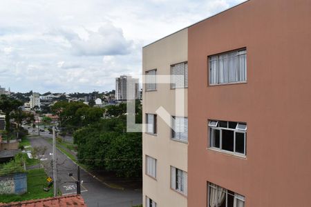 Quarto 2 de apartamento para alugar com 3 quartos, 60m² em Santa Cândida, Curitiba