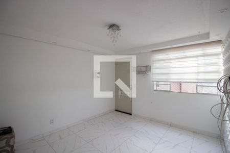 Sala de apartamento para alugar com 2 quartos, 45m² em Conjunto Residencial José Bonifácio, São Paulo