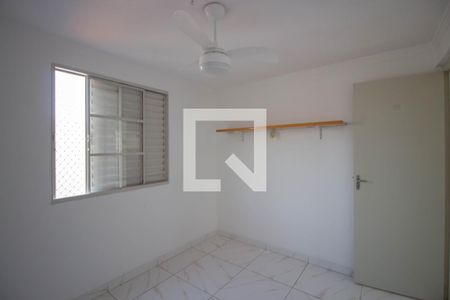Quarto 2 de apartamento para alugar com 2 quartos, 45m² em Conjunto Residencial José Bonifácio, São Paulo
