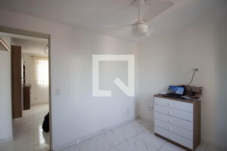 Quarto 2 de apartamento para alugar com 2 quartos, 45m² em Conjunto Residencial José Bonifácio, São Paulo