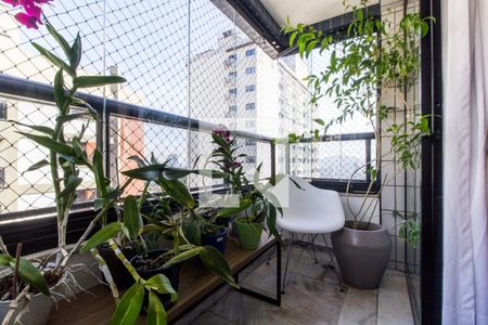 Apartamento à venda com 164m², 3 quartos e 2 vagasVaranda