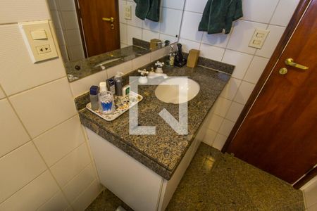 Apartamento à venda com 164m², 3 quartos e 2 vagasBanheiro 2