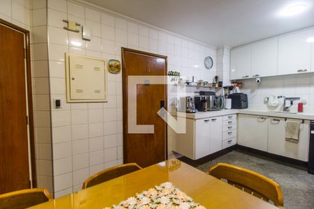 Apartamento à venda com 164m², 3 quartos e 2 vagasCozinha