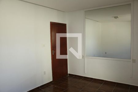 Casa para alugar com 2 quartos, 82m² em Vila São Luís, Nova Iguaçu