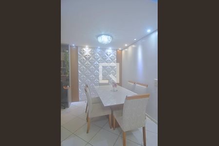 Sala de Jantar de casa de condomínio à venda com 2 quartos, 70m² em Olaria, Canoas