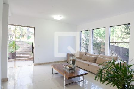 sala de casa de condomínio para alugar com 2 quartos, 545m² em Rosário, Nova Lima