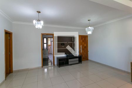 Apartamento para alugar com 3 quartos, 200m² em Sagrada Família, Belo Horizonte