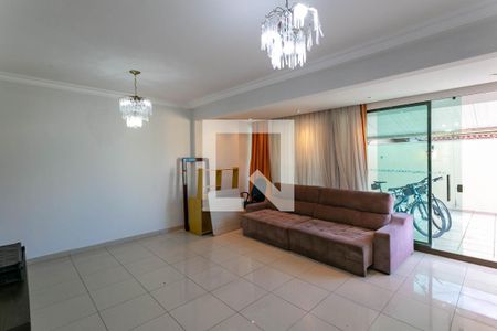 Apartamento para alugar com 4 quartos, 200m² em Sagrada Família, Belo Horizonte