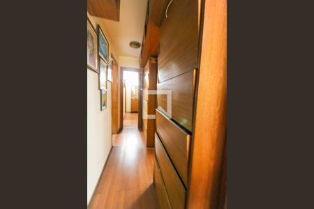 Apartamento à venda com 212m², 3 quartos e 1 vagaCorredor