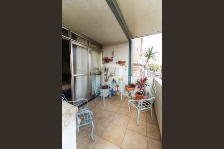 Apartamento à venda com 212m², 3 quartos e 1 vagaVaranda