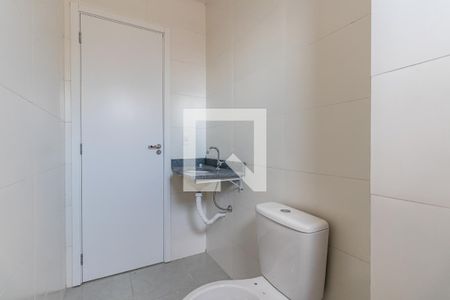 Banheiro de apartamento para alugar com 2 quartos, 35m² em Parque São Jorge, São Paulo