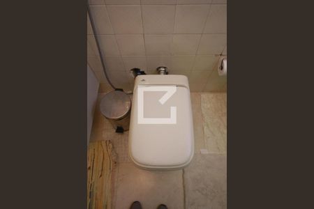 Apartamento à venda com 65m², 2 quartos e 1 vagaBanheiro Social