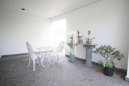 Apartamento à venda com 65m², 2 quartos e 1 vagaÁrea comum