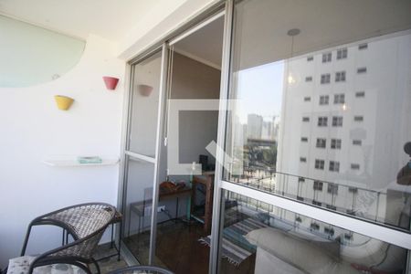 Apartamento à venda com 65m², 2 quartos e 1 vagaVaranda