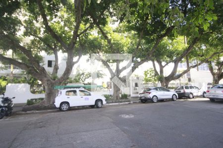 Apartamento à venda com 65m², 2 quartos e 1 vagaFachada