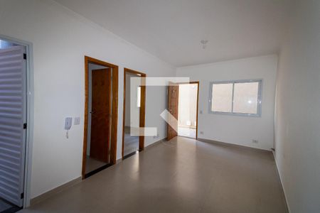 Sala/Cozinha de apartamento para alugar com 2 quartos, 28m² em Vila Prudente, São Paulo