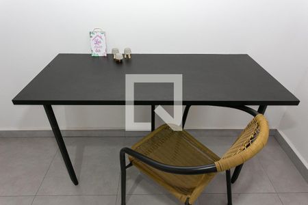 Cozinha - Mesa e Cadeira de apartamento para alugar com 1 quarto, 25m² em Vila Aricanduva, São Paulo