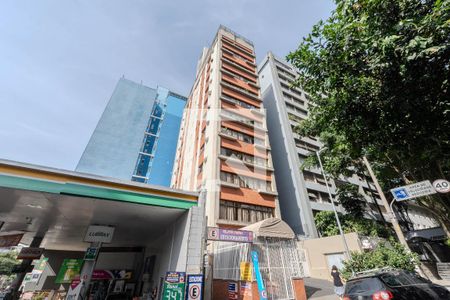 Studio para alugar com 35m², 1 quarto e sem vaga Studio para alugar com 35m², 1 quarto e sem vagaFachada