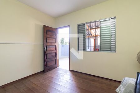 Sala de casa para alugar com 2 quartos, 80m² em Vila Pita, São Paulo