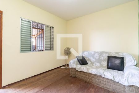 Sala de casa para alugar com 2 quartos, 80m² em Vila Pita, São Paulo