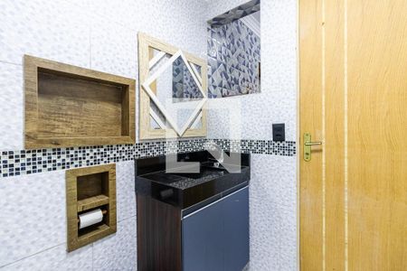 Casa à venda com 250m², 4 quartos e 2 vagas Casa à venda com 250m², 4 quartos e 2 vagasBanheiro 2