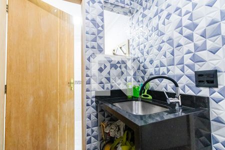 Casa à venda com 250m², 4 quartos e 2 vagas Casa à venda com 250m², 4 quartos e 2 vagasBanheiro 2