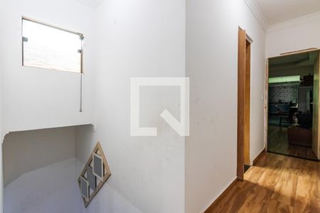 Casa à venda com 250m², 4 quartos e 2 vagas Casa à venda com 250m², 4 quartos e 2 vagasCorredor