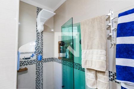 Casa à venda com 250m², 4 quartos e 2 vagas Casa à venda com 250m², 4 quartos e 2 vagasBanheiro 1