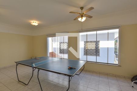 Casa à venda com 200m², 4 quartos e 2 vagasQuarto de Serviço 3