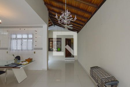 Casa à venda com 200m², 4 quartos e 2 vagasCozinha