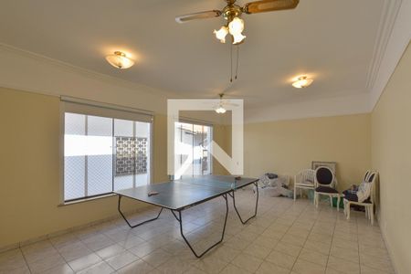 Casa à venda com 200m², 4 quartos e 2 vagasQuarto de Serviço 3