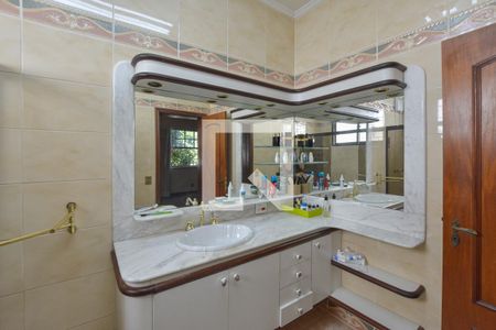 Casa à venda com 200m², 4 quartos e 2 vagasBanheiro da Suíte 1