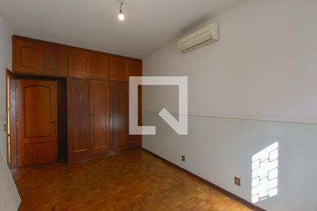 Casa à venda com 200m², 4 quartos e 2 vagasQuarto 3