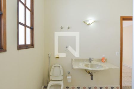 Casa à venda com 200m², 4 quartos e 2 vagasBanheiro de serviço 2