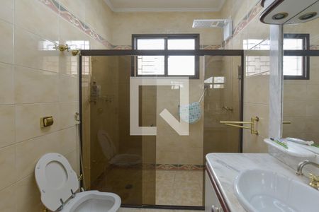 Casa à venda com 200m², 4 quartos e 2 vagasBanheiro da Suíte 1