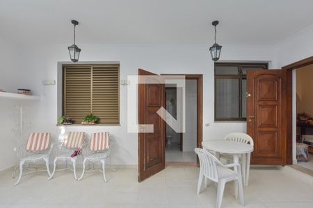 Casa à venda com 200m², 4 quartos e 2 vagasÁrea de Serviço