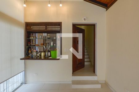 Casa à venda com 200m², 4 quartos e 2 vagasAcesso quarto de serviço 3