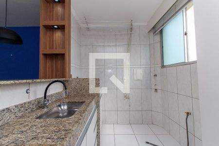 Cozinha e Área de Serviço de apartamento para alugar com 2 quartos, 50m² em Itapoã, Belo Horizonte