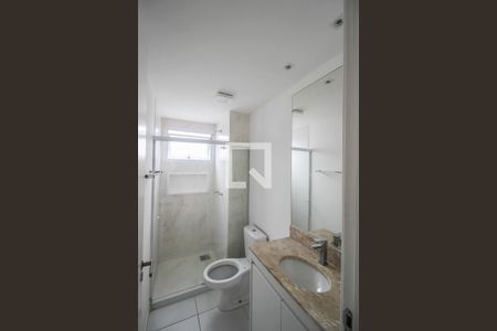 Banheiro de apartamento para alugar com 2 quartos, 56m² em Metrópole, Nova Iguaçu
