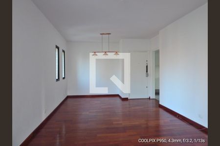 Sala  de apartamento para alugar com 2 quartos, 100m² em Pinheiros, São Paulo