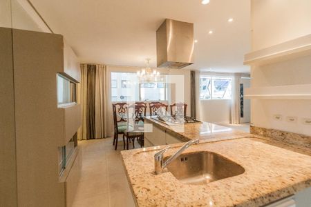 Apartamento para alugar com 99m², 2 quartos e 2 vagas Apartamento para alugar com 99m², 2 quartos e 2 vagasCozinha