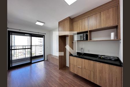 Cozinha de apartamento à venda com 1 quarto, 33m² em Campo Belo, São Paulo