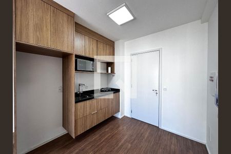 Cozinha de apartamento para alugar com 1 quarto, 33m² em Campo Belo, São Paulo