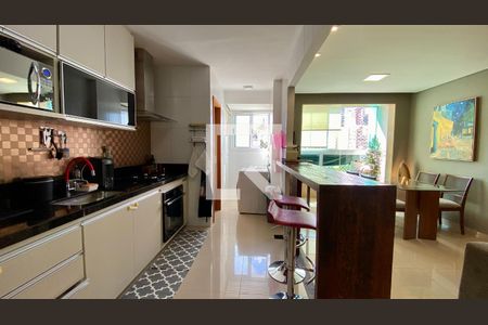 Cozinha de apartamento à venda com 3 quartos, 85m² em Buritis, Belo Horizonte