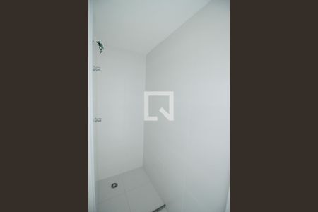 Banheiro de apartamento para alugar com 1 quarto, 28m² em Brás, São Paulo