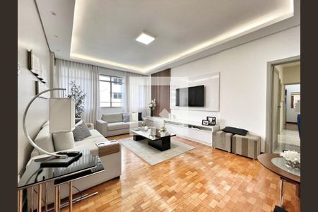 Apartamento à venda com 3 quartos, 140m² em Centro, Belo Horizonte